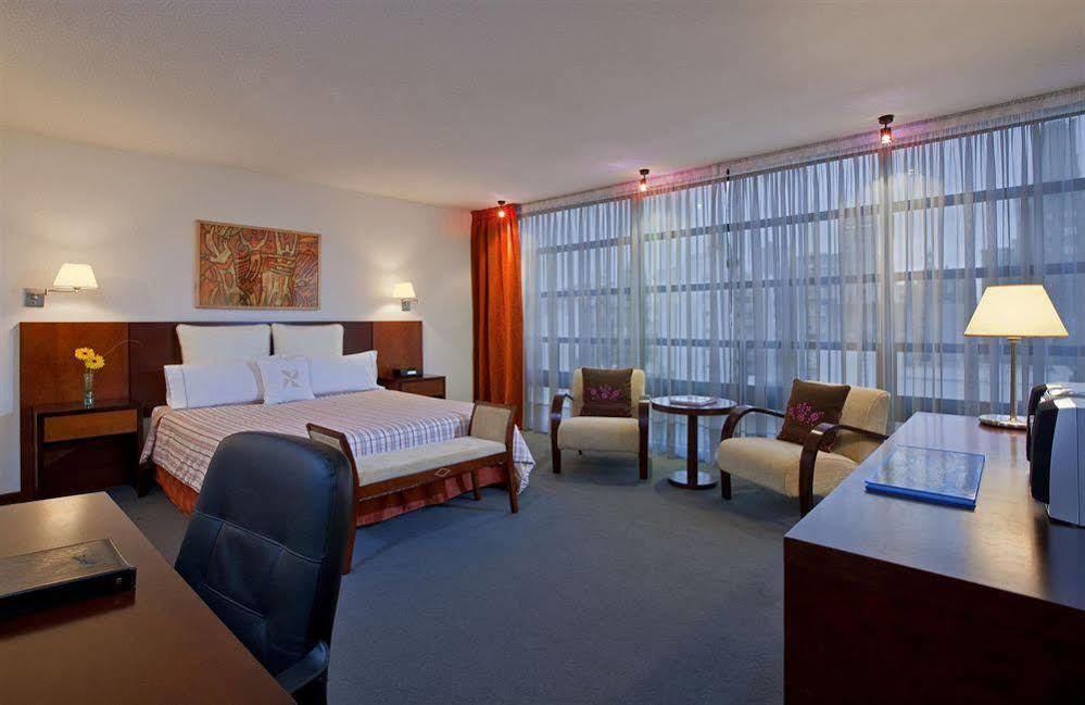Four Points By Sheraton Монтевідео Екстер'єр фото